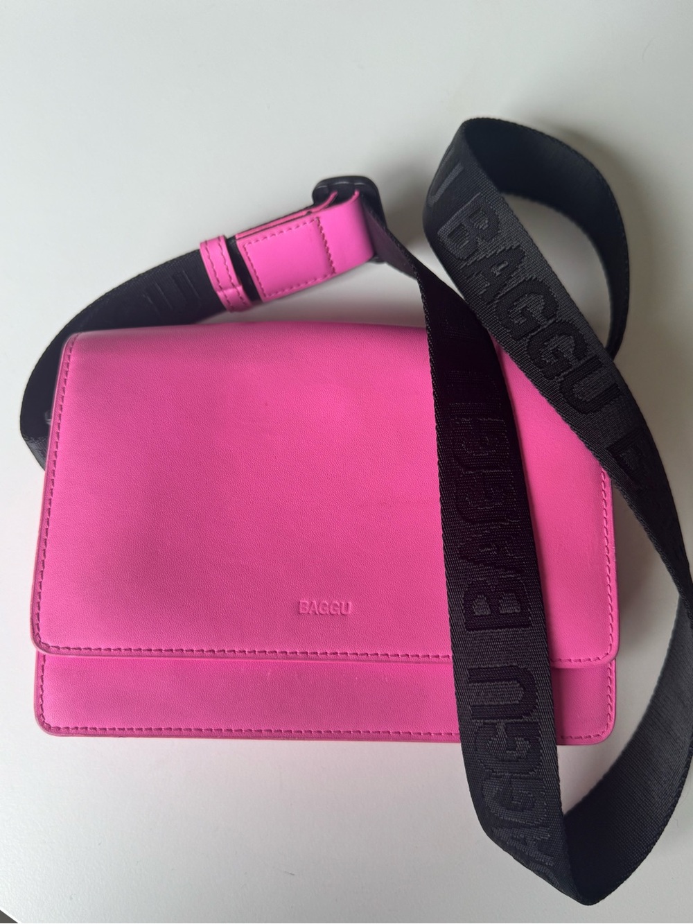 BAGGU Pink Crossbody Box Purse